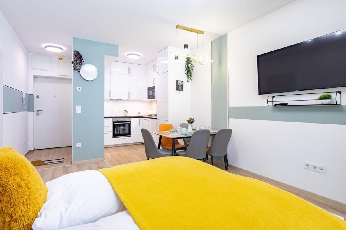 Free Parking - Balcony - Sunny - New Apartamento Budapeste Exterior foto